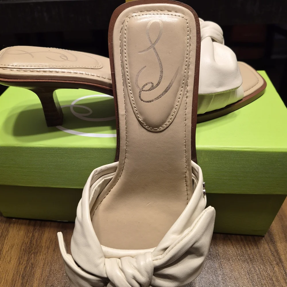 SAM EDELMAN NEARLY NEW BOW Front Slide Heels - Brand: (Unknown) - Picture 1 of 4